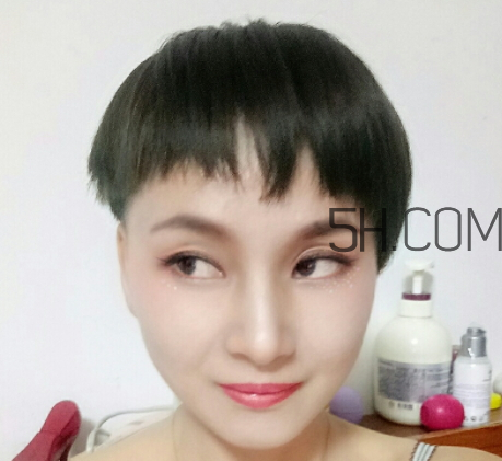 日吻潤彩炫魅唇膏多少錢_怎么樣 日吻潤彩炫魅唇膏多少錢_怎么樣