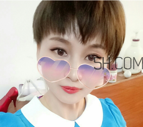 日吻潤彩炫魅唇膏多少錢_怎么樣 日吻潤彩炫魅唇膏多少錢_怎么樣