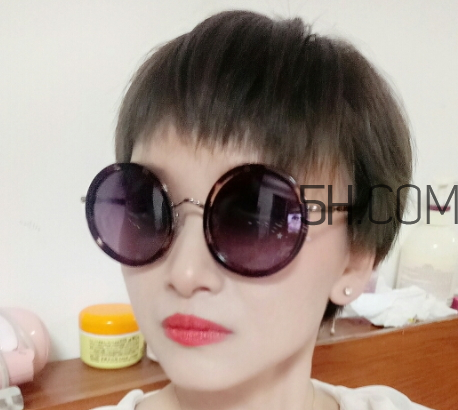 日吻潤彩炫魅唇膏多少錢_怎么樣 日吻潤彩炫魅唇膏多少錢_怎么樣