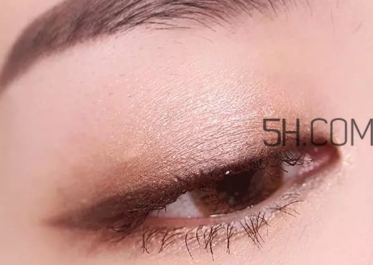 la girl四色眼影色號(hào)試色 洛杉磯女孩眼影試色 la girl四色眼影色號(hào)試色 洛杉磯女孩眼影試色