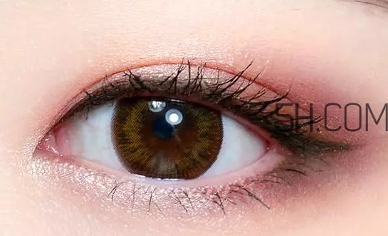 la girl四色眼影色號(hào)試色 洛杉磯女孩眼影試色 la girl四色眼影色號(hào)試色 洛杉磯女孩眼影試色