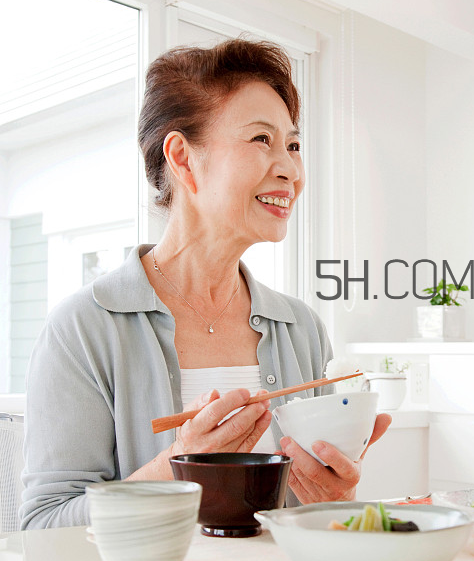 頸椎病會(huì)引起腦供血不足嗎?頸椎病會(huì)引起咳嗽嗎? 頸椎病會(huì)引起腦供血不足嗎?頸椎病會(huì)引起咳嗽嗎?