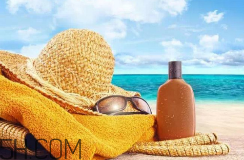 秋季女人如何保養(yǎng)？秋天要涂防曬霜嗎？