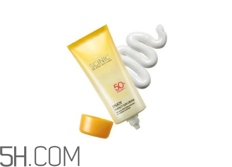 秋天怎么選擇防曬霜？秋天天天洗澡的危害