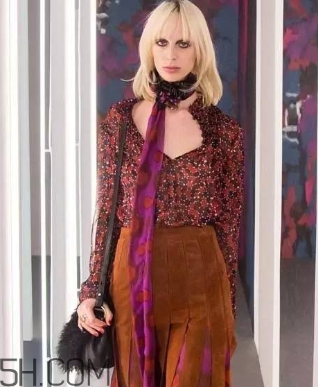 焦糖色是什么顏色？焦糖色是冷色還是暖色