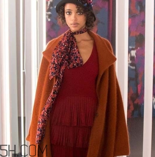 焦糖色是什么顏色？焦糖色是冷色還是暖色