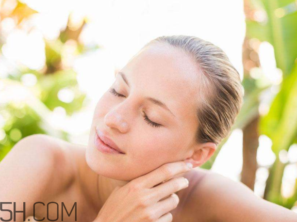 珂潤(rùn)和minon哪個(gè)好用?minon和珂潤(rùn)哪個(gè)便宜? 珂潤(rùn)和minon哪個(gè)好用?minon和珂潤(rùn)哪個(gè)便宜?