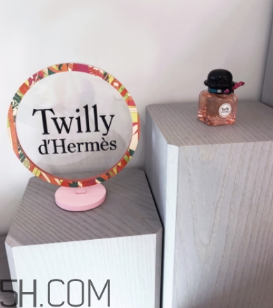 愛(ài)馬仕twilly香水真假 愛(ài)馬仕twilly絲帶香水真假辨別 愛(ài)馬仕twilly香水真假 愛(ài)馬仕twilly絲帶香水真假辨別