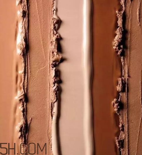 焦糖色是駝色嗎？焦糖色和深駝色區(qū)別