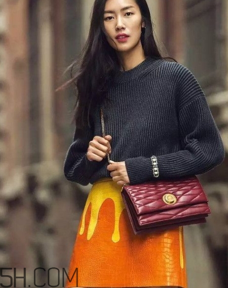 焦糖色適合什么膚色？焦糖色適合黃皮嗎