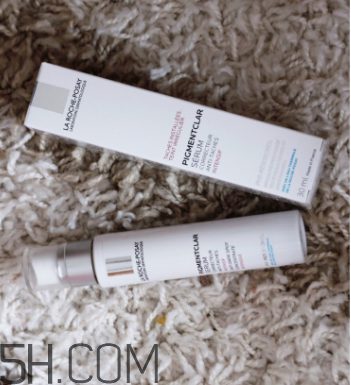 理膚泉美白精華怎么樣？理膚泉美白精華怎么用？