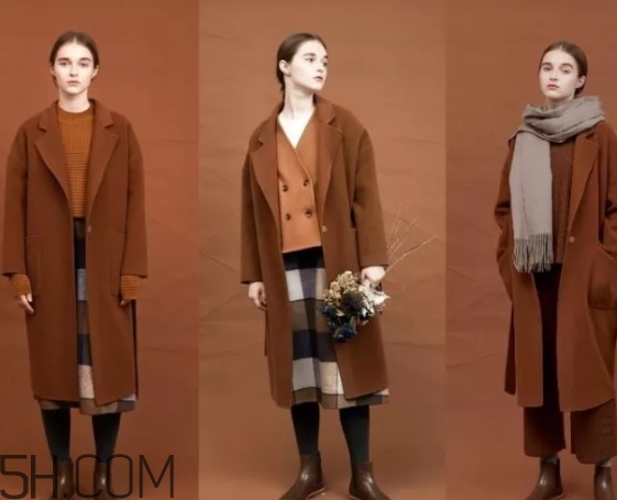 焦糖色大衣配什么顏色毛衣？焦糖色大衣毛衣搭配