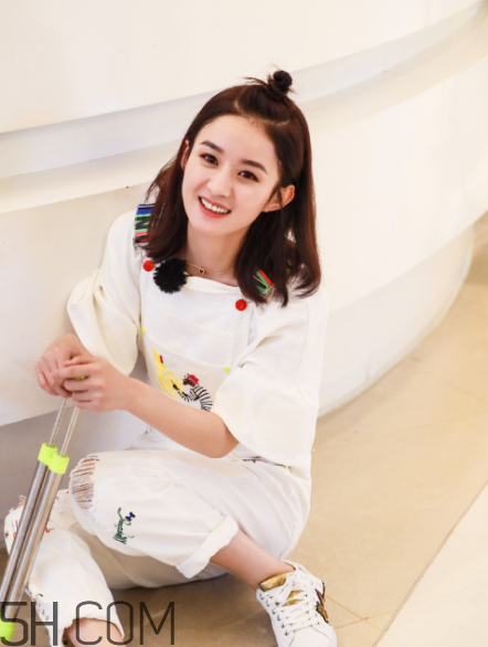 肉毒素和溶脂針的區(qū)別 肉毒素和白毒的區(qū)別 肉毒素和溶脂針的區(qū)別 肉毒素和白毒的區(qū)別