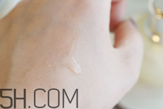 怡麗絲爾小魔瓶怎么用？怡麗絲爾小魔瓶使用方法