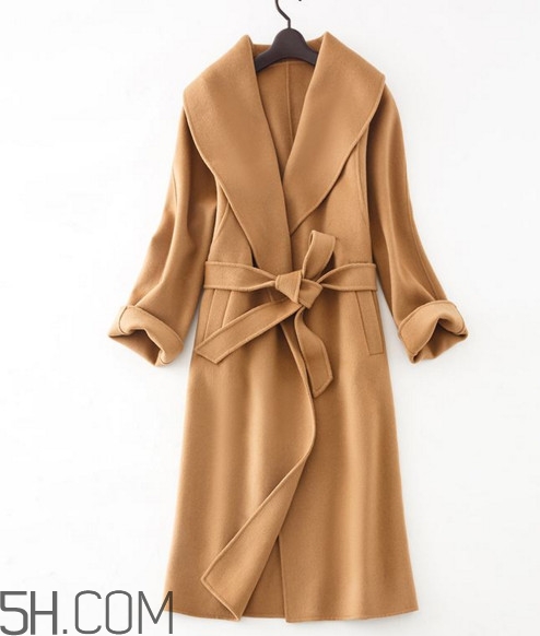 毛呢大衣干洗多少錢？毛呢大衣和羊呢大衣有什么區(qū)別