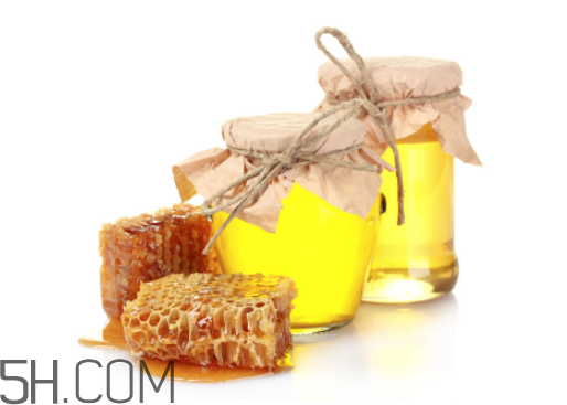 蜂蜜放久了還能吃嗎？土蜂蜜的功效與作用