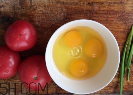 番茄炒蛋有什么好處？西紅柿炒雞蛋不能和什么一起吃
