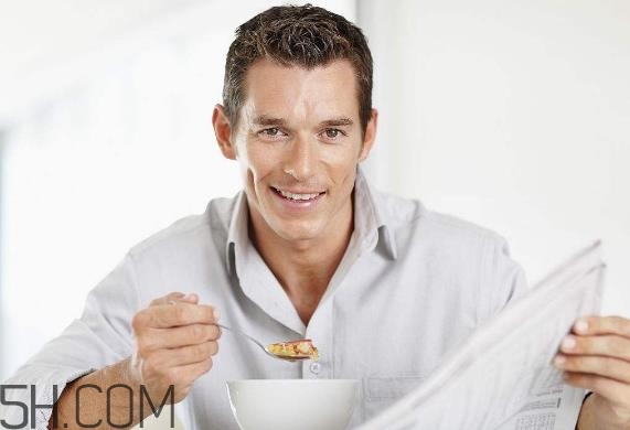 肺氣腫可以吃雞蛋嗎？肺氣腫可以吃蜂蜜嗎？