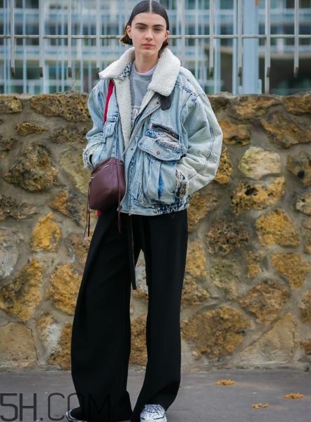 肩寬的女生冬天怎么穿？肩寬的女生冬天穿搭技巧