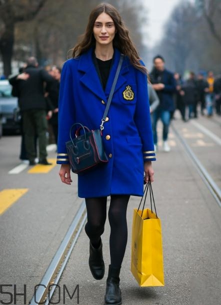 肩窄的女生穿什么大衣？適合肩窄女生的大衣款式