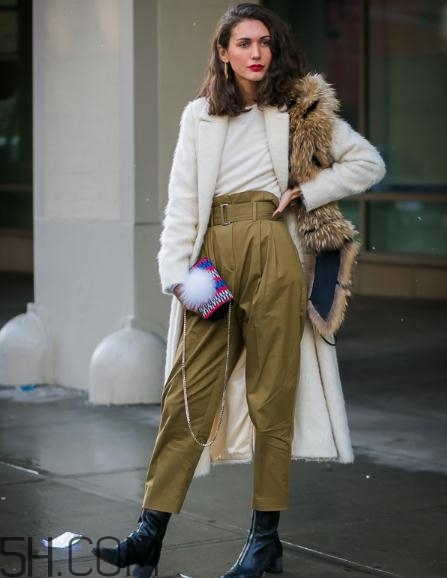 棕色頭發(fā)穿什么衣服？棕色頭發(fā)搭配什么衣服好看？