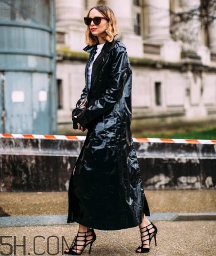 短發(fā)適合穿什么衣服？短發(fā)穿什么衣服好看？