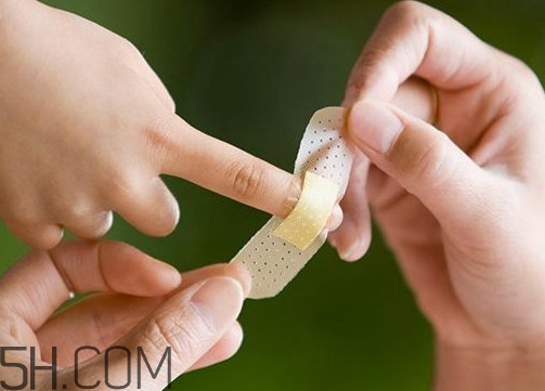 創(chuàng)可貼的用處是什么？創(chuàng)可貼哪些傷口能用