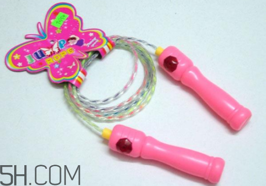 無繩跳繩和有繩跳繩哪個(gè)好？跳繩腿會(huì)變粗嗎？