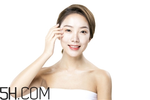 青春痘會(huì)長在哪里？青春痘會(huì)癢嗎？