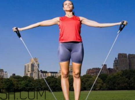 跳繩頭疼是怎么回事？跳繩有什么技巧？