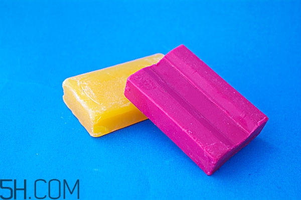 冬天用香皂洗澡好嗎 冬天洗澡用什么香皂好 冬天用香皂洗澡好嗎 冬天洗澡用什么香皂好