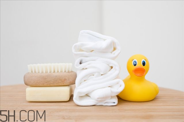 冬天用香皂洗澡好嗎 冬天洗澡用什么香皂好 冬天用香皂洗澡好嗎 冬天洗澡用什么香皂好