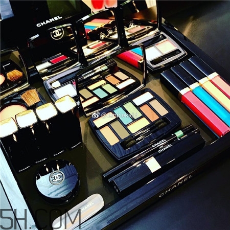 香奈兒2018春夏彩妝怎么樣_產(chǎn)品有哪些 香奈兒2018春夏彩妝怎么樣_產(chǎn)品有哪些