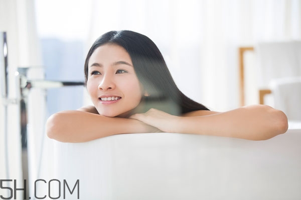 冬天洗澡熱水器多少度 冬天熱水器多少度可以洗澡 冬天洗澡熱水器多少度 冬天熱水器多少度可以洗澡