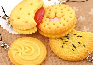 女生說吃餅干是什么意思？女生說請你吃餅干代表什么