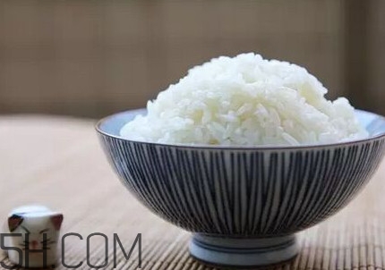 煮飯要煮多久？煮飯加什么更香