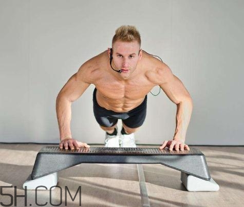 健身喝酒能流失肌肉嗎？健身喝酒能減肥嗎？