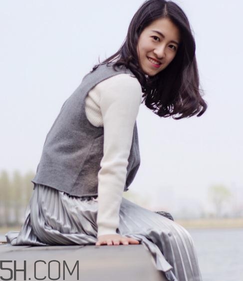 one more的衣服怎么樣？one more衣服貴嗎？