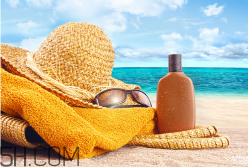 防曬霜開(kāi)封后第二年還能用嗎？防曬霜使用注意事項(xiàng)