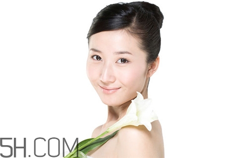 隆胸會(huì)下垂嗎？隆胸會(huì)留疤嗎？