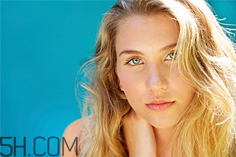 隆胸會(huì)下垂嗎？隆胸會(huì)留疤嗎？