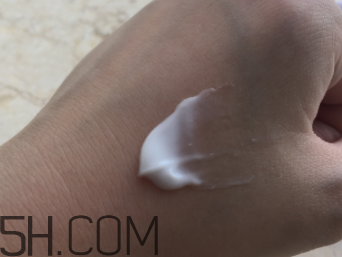 蘭蔻新立體塑顏面霜怎么用_按摩手法 蘭蔻新立體塑顏面霜怎么用_按摩手法