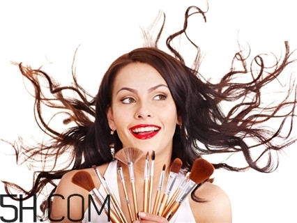 烤瓷牙能磨小嗎？烤瓷牙可以矯正嗎？