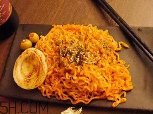 火雞面不能和什么一起吃 火雞面和什么一起吃好 火雞面不能和什么一起吃 火雞面和什么一起吃好