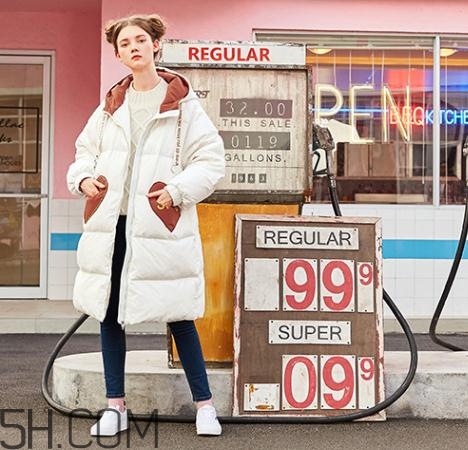 白色羽絨服怎么保存不發(fā)黃？白色羽絨服怎么打理？