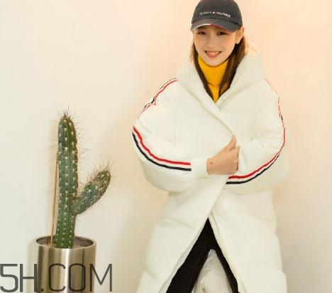 白色羽絨服怎么保存不發(fā)黃？白色羽絨服怎么打理？