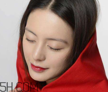 無(wú)花果妝怎么畫(huà) 無(wú)花果妝畫(huà)法步驟 無(wú)花果妝怎么畫(huà) 無(wú)花果妝畫(huà)法步驟