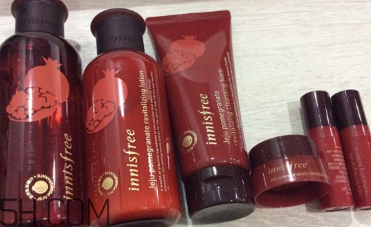 悅詩(shī)風(fēng)吟石榴面霜好用嗎？悅詩(shī)風(fēng)吟石榴面霜評(píng)測(cè)