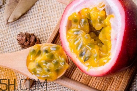 百香果能和柿子一起吃嗎？百香果不能和什么一起吃