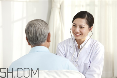 脂肪肝會(huì)引起轉(zhuǎn)氨酶高嗎？脂肪肝會(huì)引起肝區(qū)疼痛嗎？